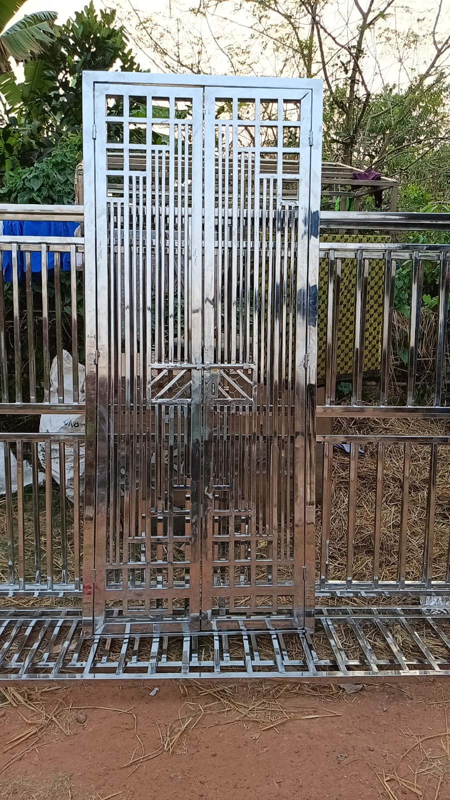 Modern Stainless Steel Gate